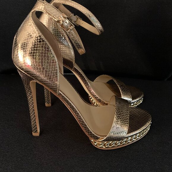 Michael Michael Kors "Jordyn" Metallic Snake Embossed Leather Platform Size: 8M - Picture 7 of 10